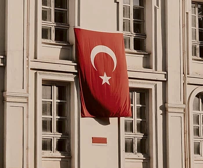 türk vatandaşı olma; idarenin takdir yetkisi; türk vatandaşı olma şartları; türk vatandaşlığını kazanma;